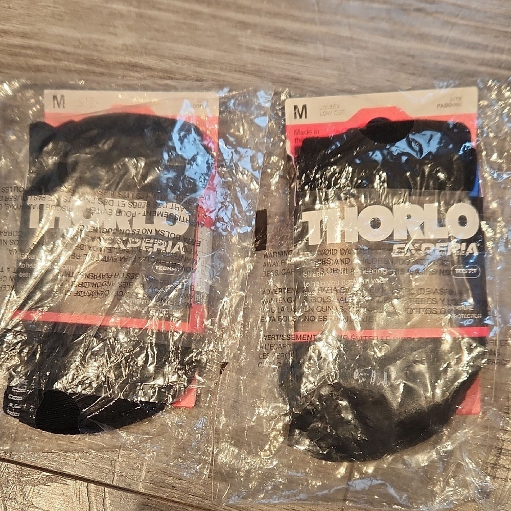 NWT Set Of 2 Thorlo Experia Unisex Low Cut Sz M Athletic Socks Lite Padding